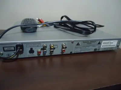 Reproductor de DVD Philips + Control + Cables - miniatura 2