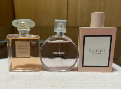 Perfumes Chanel y Gucci - miniatura 1
