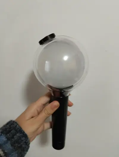 Lightstick oficial BTS Army Bomb MOTS - miniatura 3