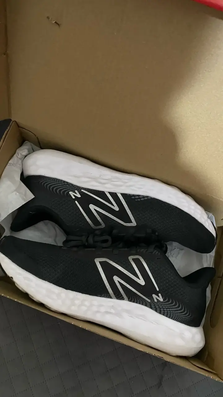Zapatillas deportivas negras New Balance - 4