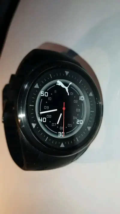 Reloj deportivo negro Puma resistente al agua - miniatura 1