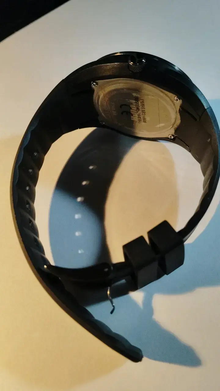 Reloj deportivo negro Puma resistente al agua - 3