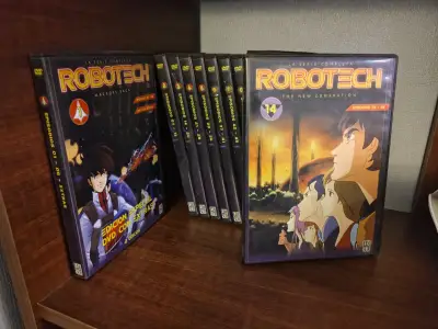 Colección Completa de DVDs Robotech - miniatura 2