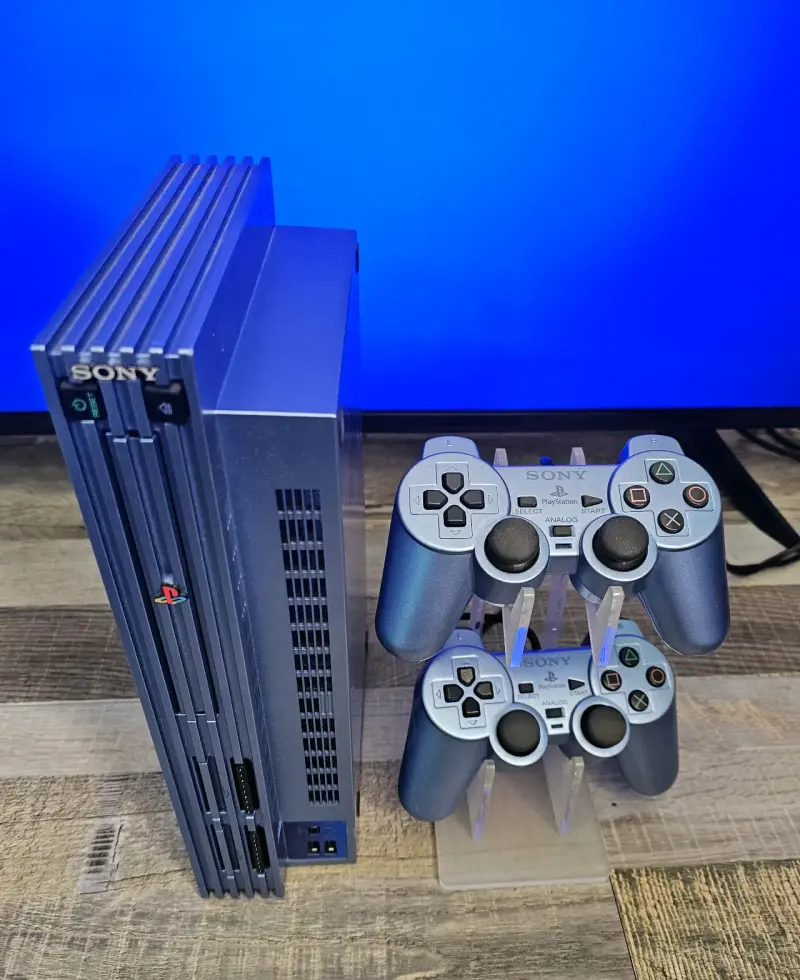 Consola Sony PlayStation 2 con dos controles - 3