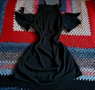 Vestido negro elegante Zara Basic - miniatura 1