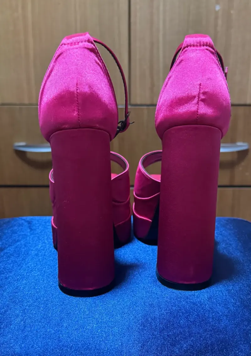 Tacones fucsia con plataforma Gotta. - 4