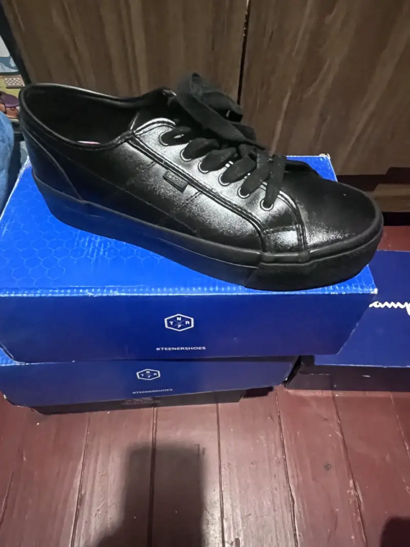 Zapatos negros de cuero Teener para mujer - 1