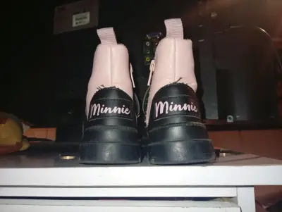 Botas Minnie Mouse talla 23 - miniatura 1