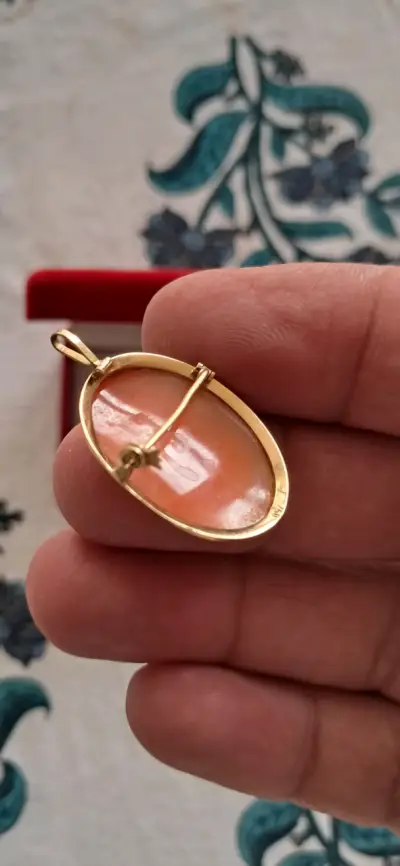 Colgante y prendedor  camafeo vintage en oro - miniatura 3