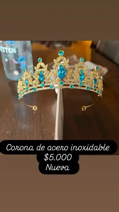 Corona de acero inoxidable con piedras azules - miniatura 1