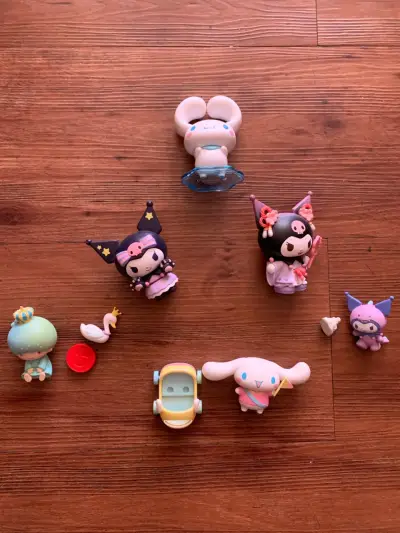 Figuras coleccionables de personajes Sanrio - miniatura 1