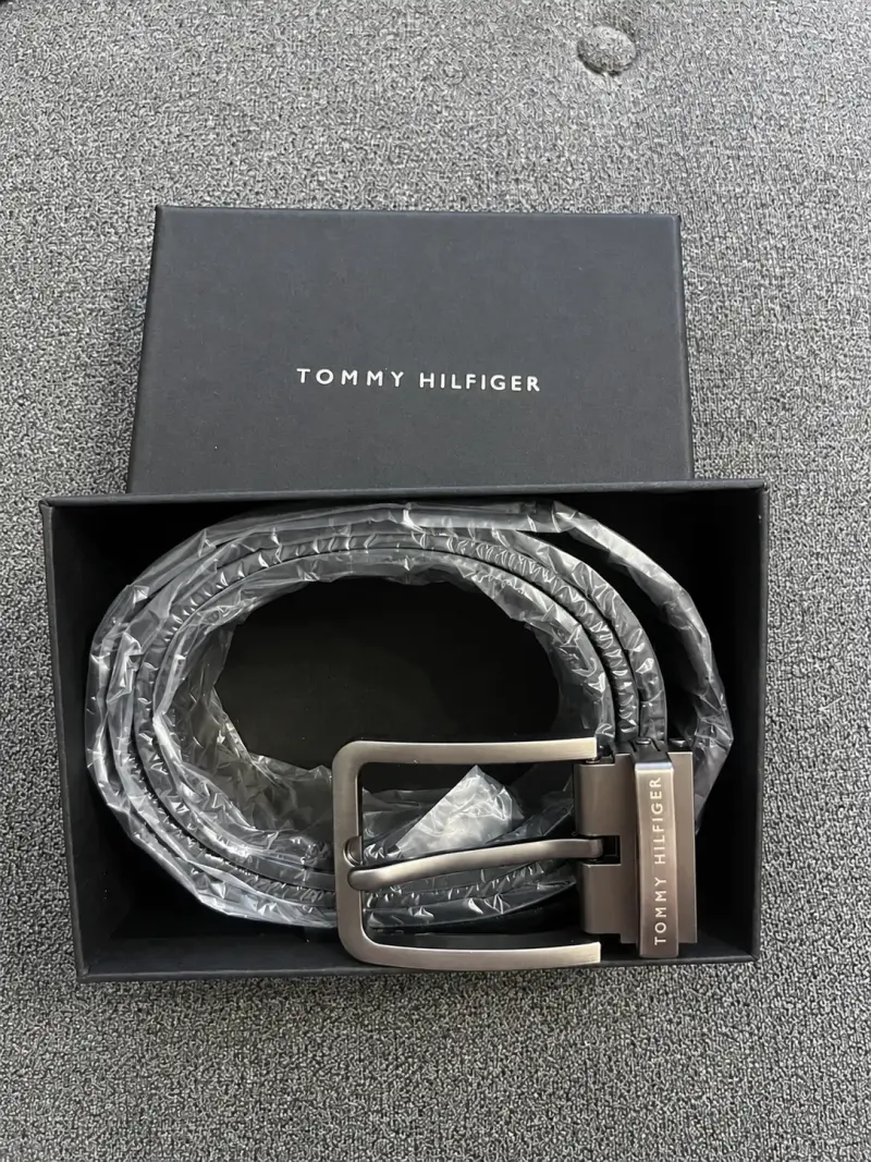 Cinturón Tommy Hilfiger negro ajustable NUEVO