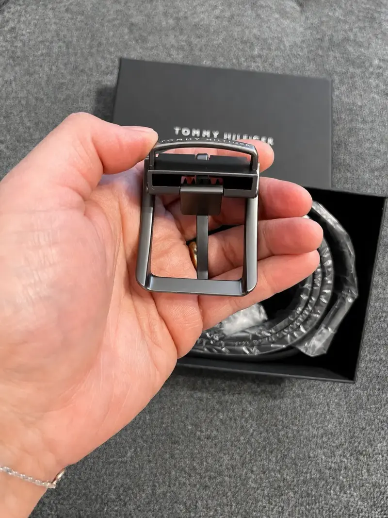 Cinturón Tommy Hilfiger negro ajustable NUEVO - 2