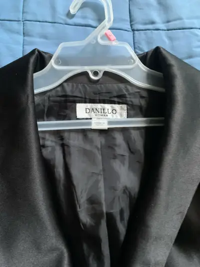 Blazer negro satinado para mujer Danillo - miniatura 3