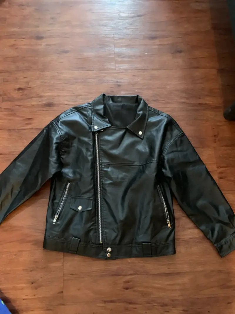 Chaqueta de cuero negra estilo motociclista - 1