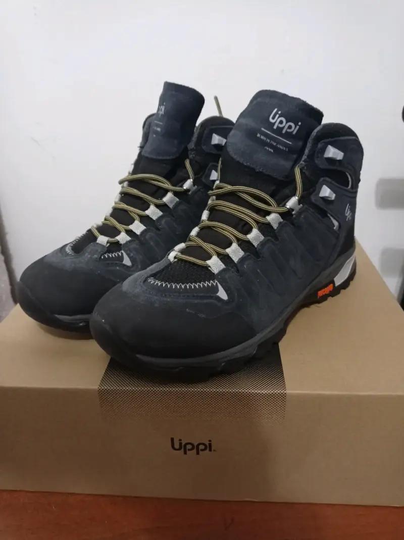 Botas de Montaña Uppí Negras para Hombre - 1