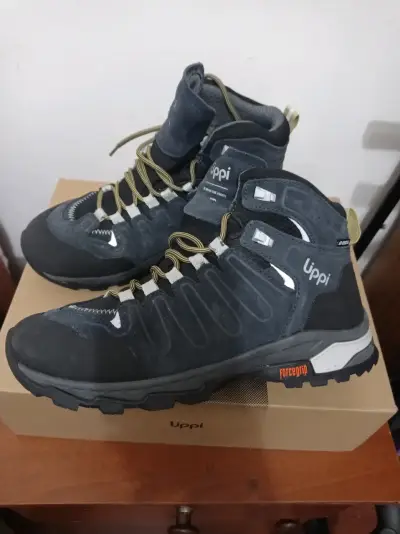 Botas de Montaña Uppí Negras para Hombre - miniatura 2