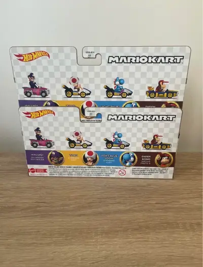 Set de 4 vehículos Hot Wheels Mario Kart - miniatura 3