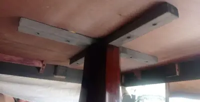Mesa de comedor de madera con 6 sillas y 2 sitiale - miniatura 1
