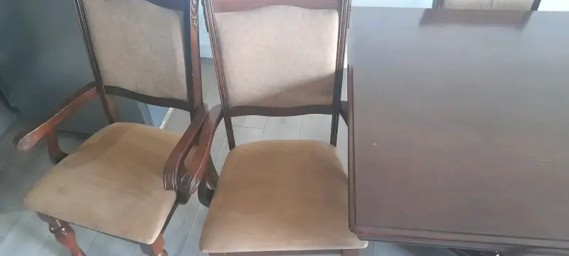 Mesa de comedor de madera con 6 sillas y 2 sitiale - 3