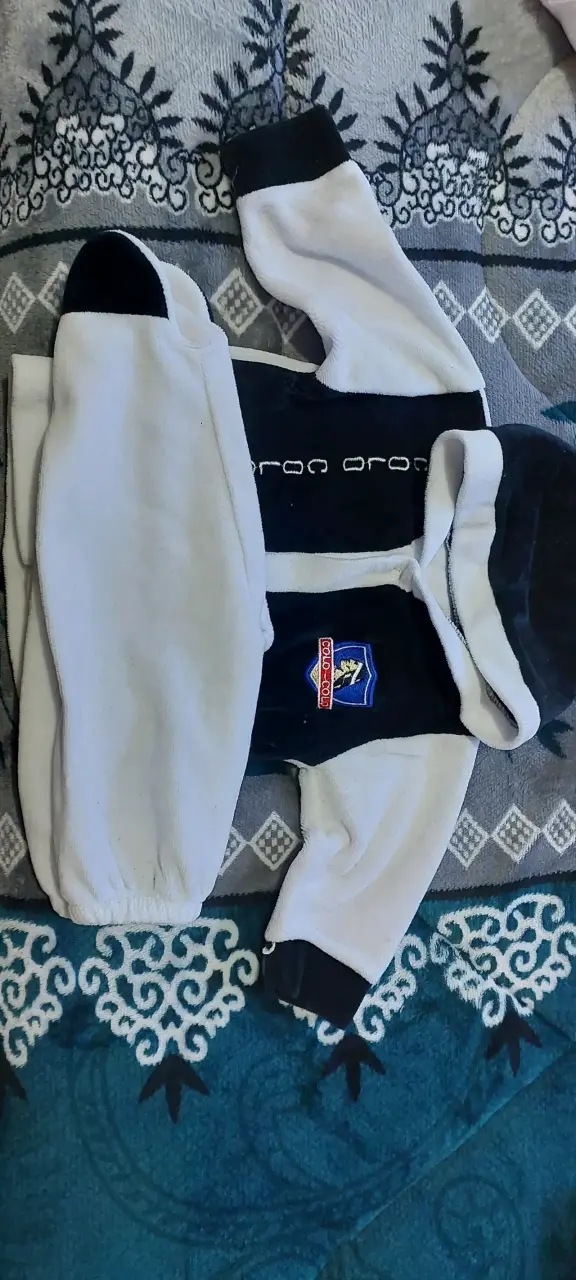 Conjunto de ropa para bebé con diseños divertidos - 1