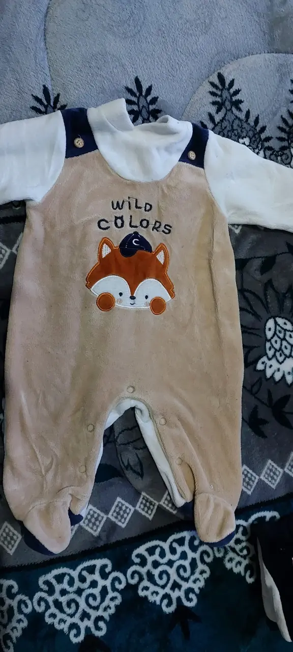 Conjunto de ropa para bebé con diseños divertidos - 2