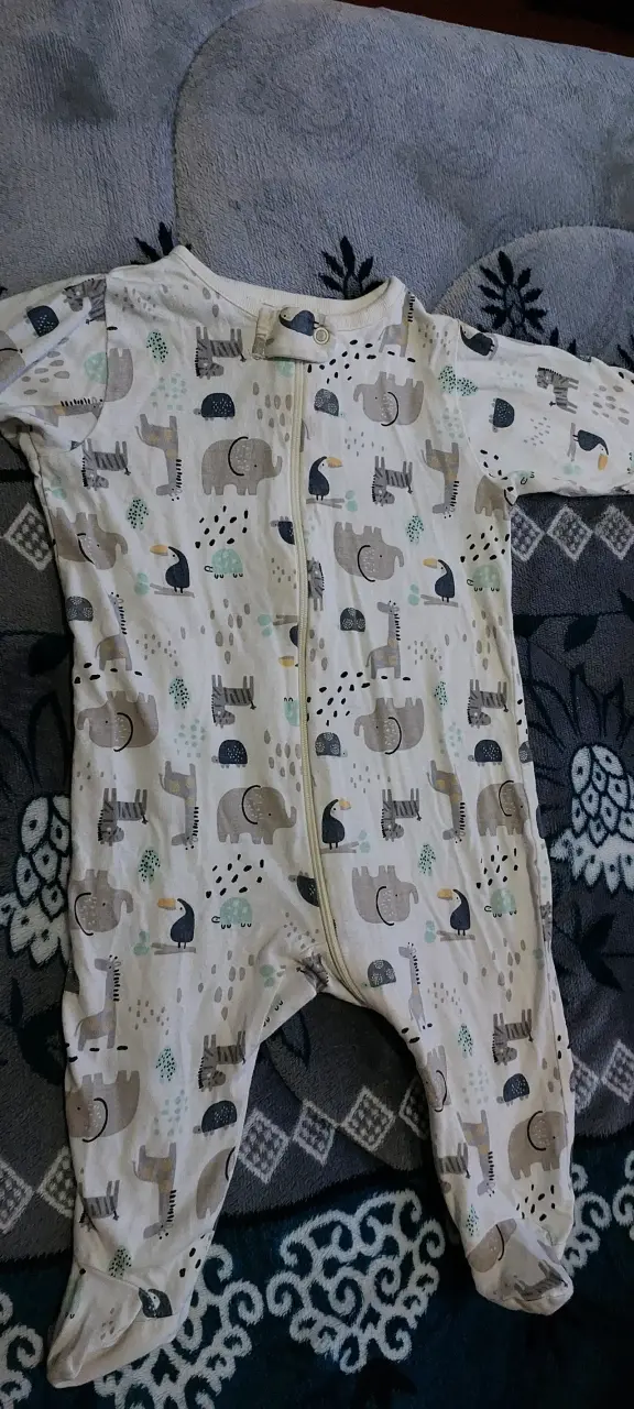 Conjunto de ropa para bebé con diseños divertidos - 5