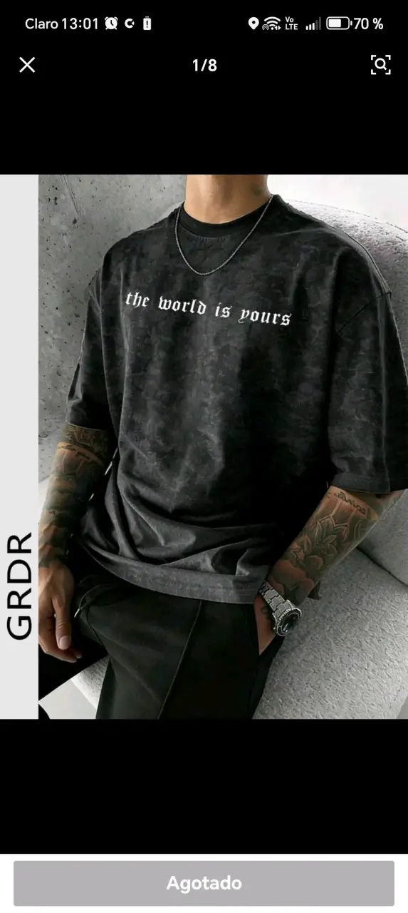 Polera Negra Estilo Casual 'The World is Yours' - 3