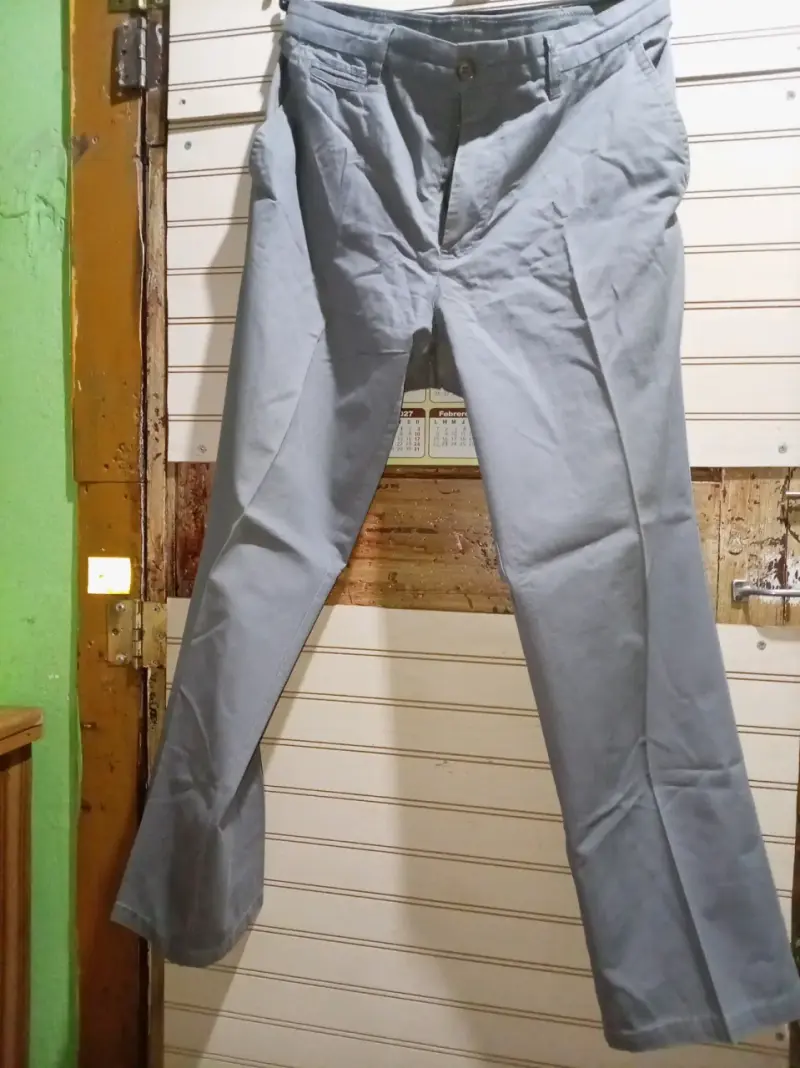 Pantalones grises de vestir para hombre - 2