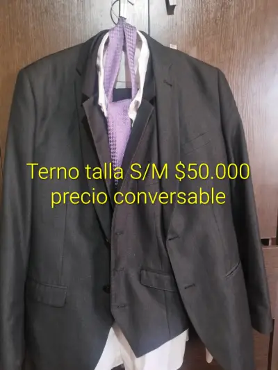 Terno gris talla S/M en buen estado - miniatura 1