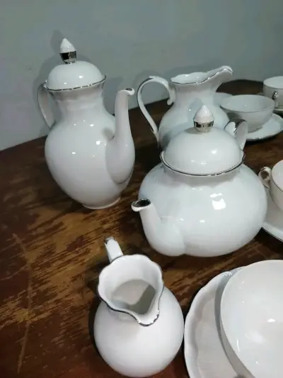 Juego de té de porcelana blanca Florencia - miniatura 3