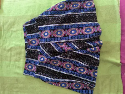 Falda corta estampada multicolor - miniatura 2