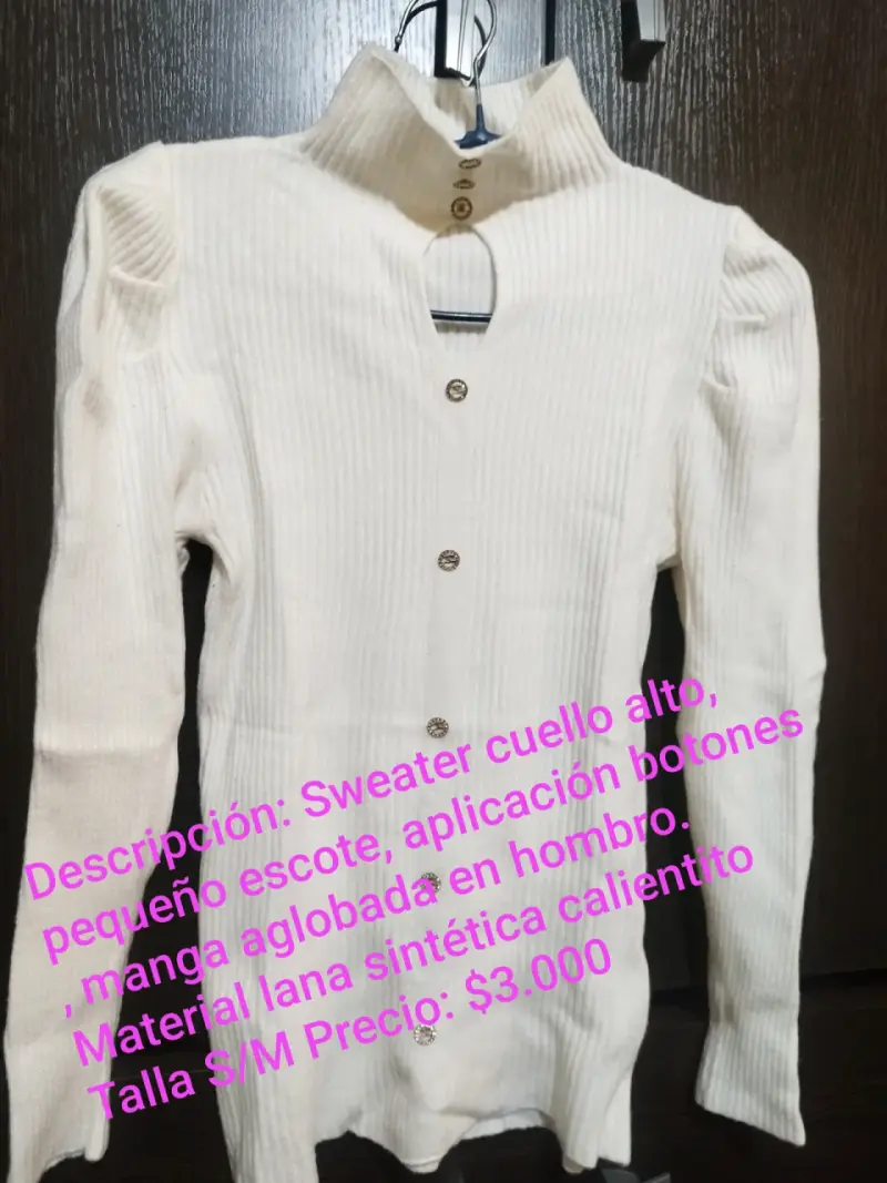 Sweater de lana sintética Talla S/M $3.000 c/u - 3