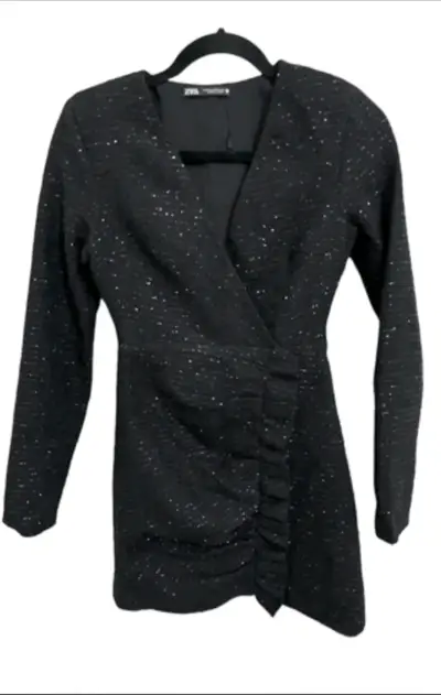 Vestido negro ajustado con brillo Zara - miniatura 2