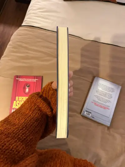 Trilogía de libros de suspenso de Freida McFadden - miniatura 2