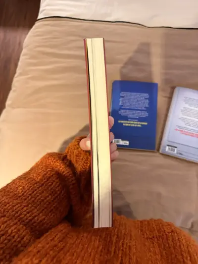 Trilogía de libros de suspenso de Freida McFadden - miniatura 4