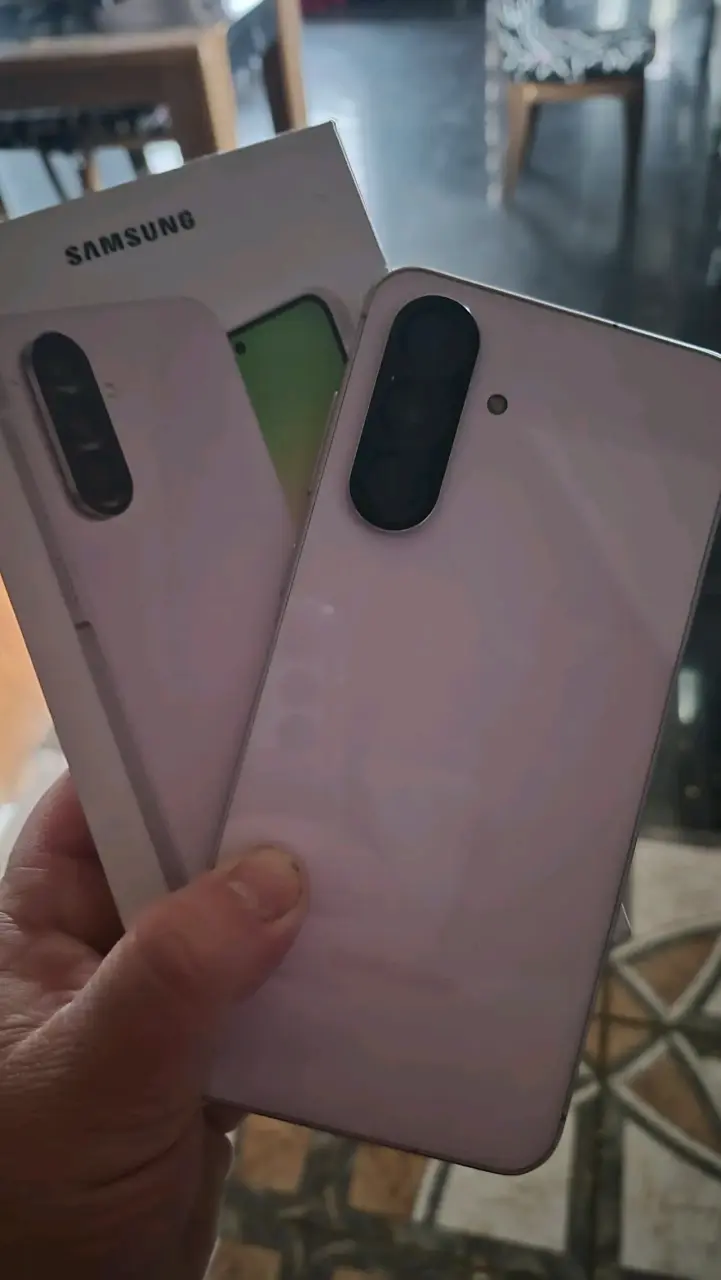Samsung Galaxy A56 5G en buen estado - 2