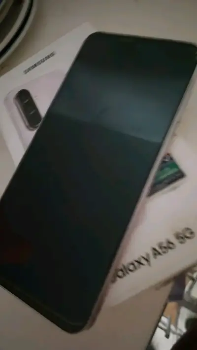 Samsung Galaxy A56 5G en buen estado - miniatura 3