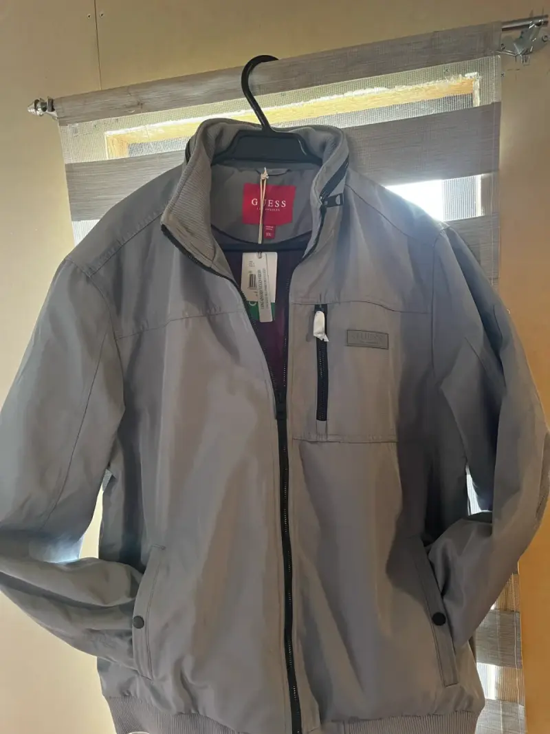 Chaqueta Guess gris - 1