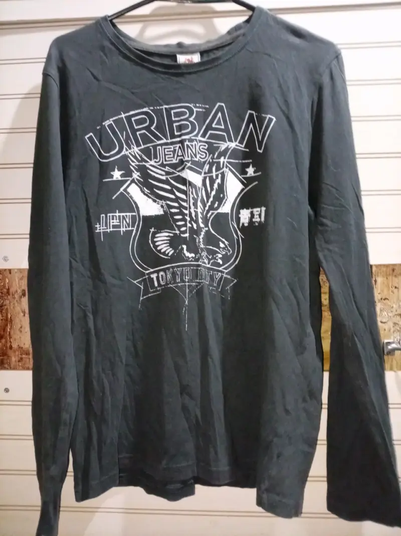 Polera manga larga Urban Jeans negra - 1