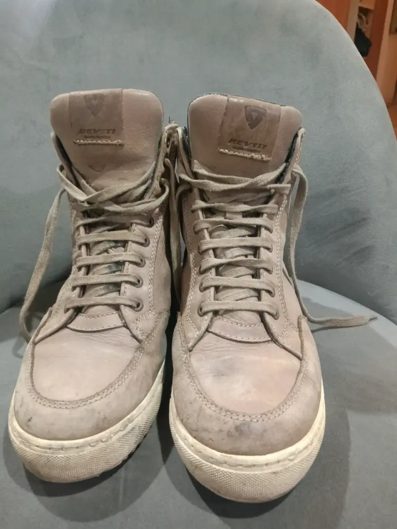 Zapatillas de moto marca Revit - 2