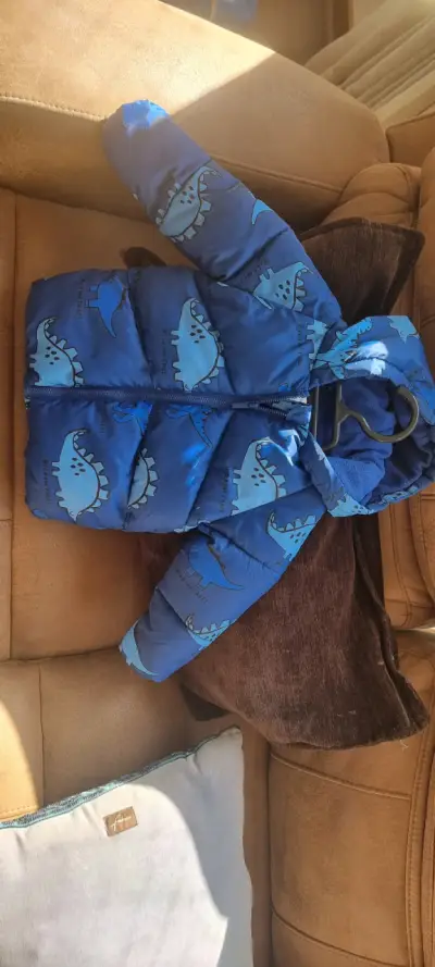 Parka de niño azul con dinosaurios primark - miniatura 2