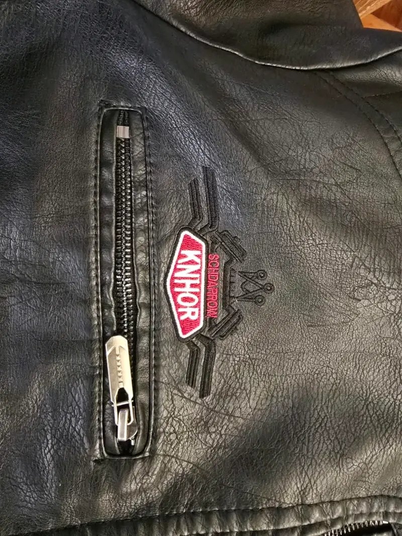 Chaqueta de ecuero para motociclista. - 4