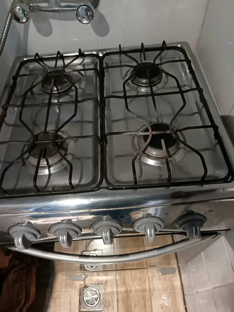 Cocina a gas Mabe con horno incorporado - 5
