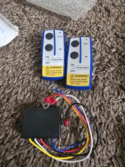 Control remoto para winche con receptor - miniatura 2