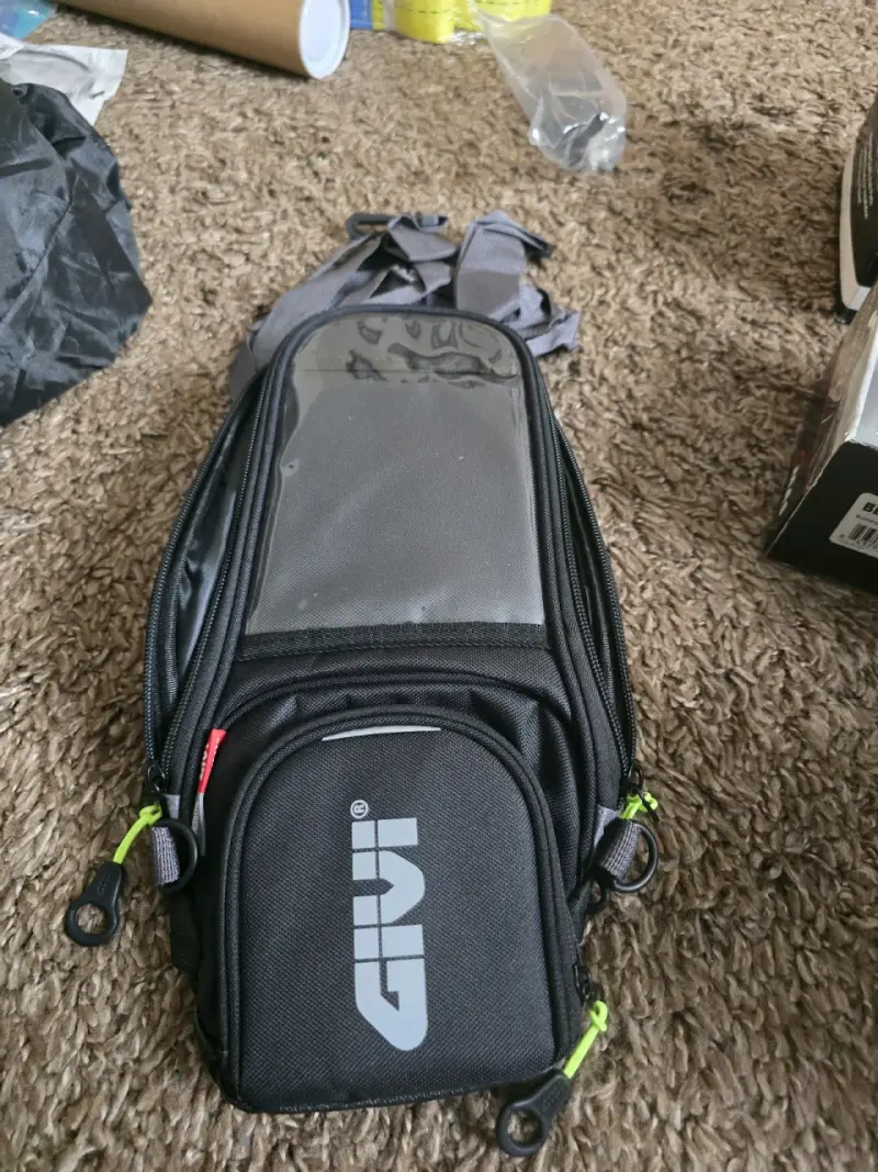 Bolso de moto Givi con funda impermeable - 3
