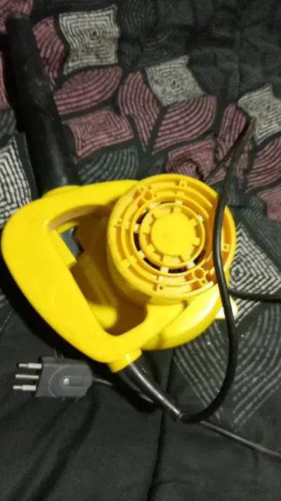 Soplador eléctrico amarillo portátil - miniatura 4