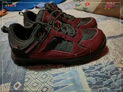 Zapatillas deportivas mujer color burdeos y negro - miniatura 1