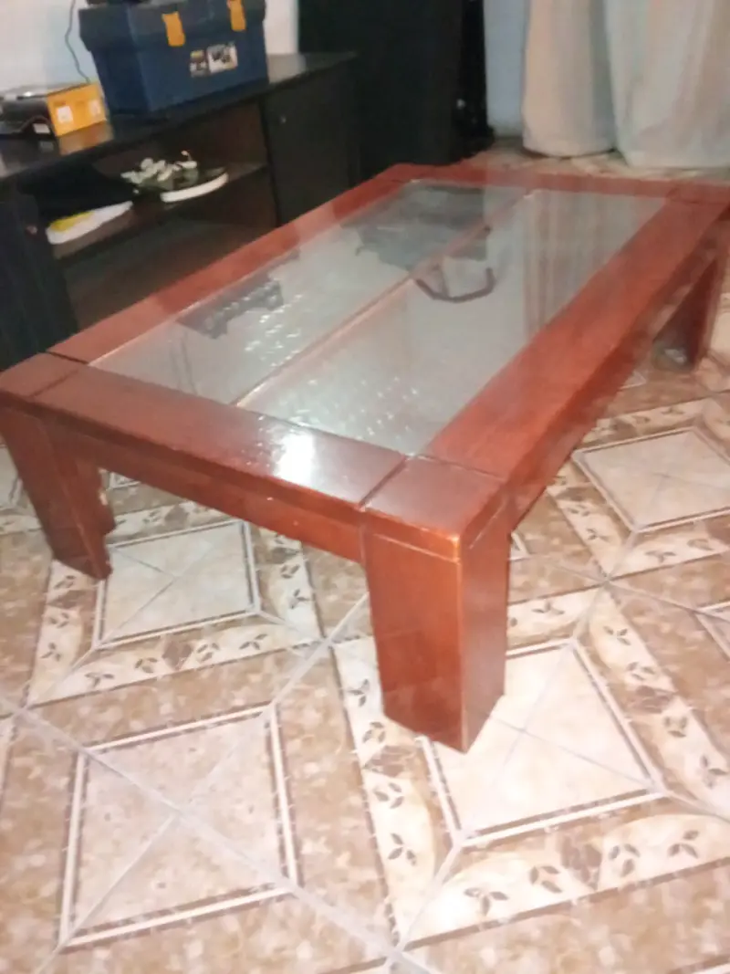 Mesa de centro de madera con vidrio - 2