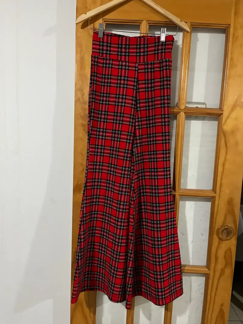 Pantalones a cuadros rojos estilo vintage - 2